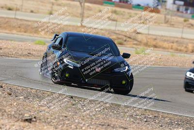 media/Oct-01-2022-Team Topak Racing (Sat) [[f860fb51be]]/2-Inter Low 2/session 1 turn 3/